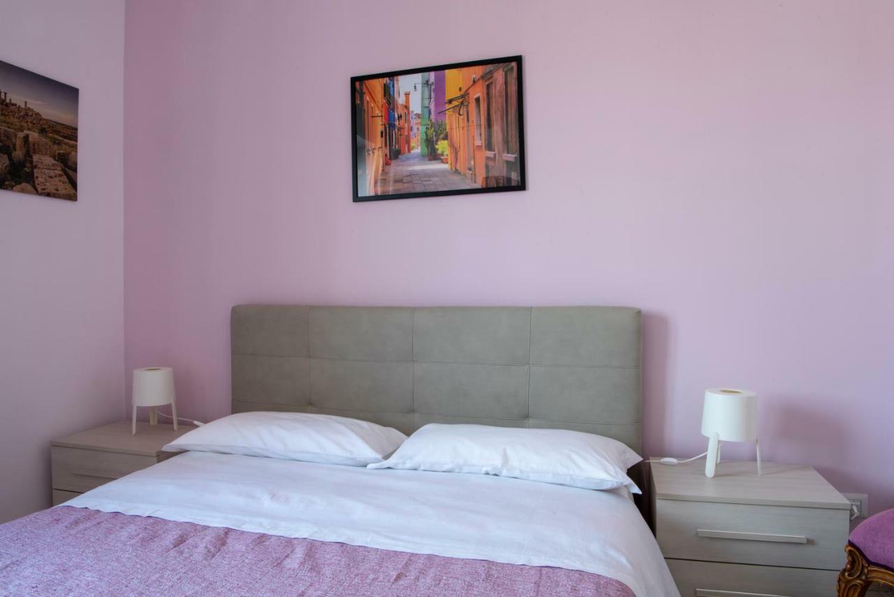 Ofelia House&Rooms Cibali ภายนอก รูปภาพ