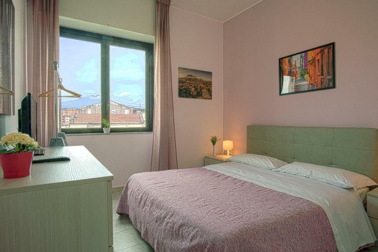 Ofelia House&Rooms Cibali ภายนอก รูปภาพ